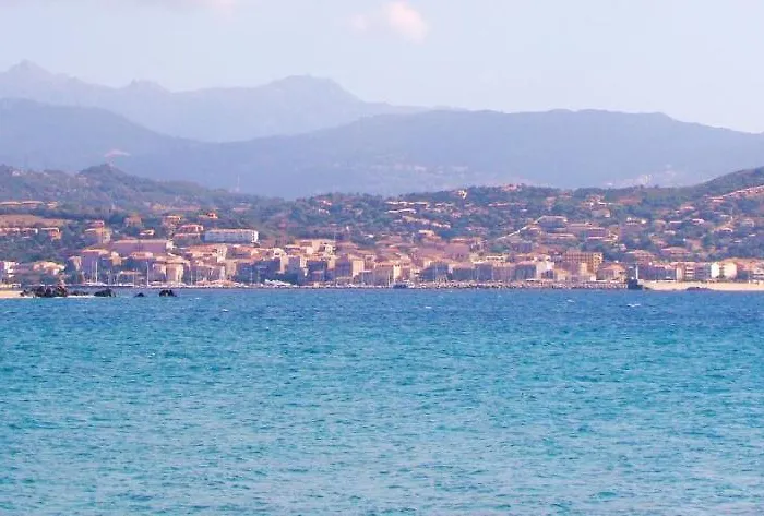 度假居 4pers, Stunning Sea View, On Foot 4*