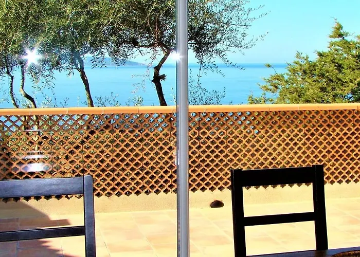 度假居 4pers, Stunning Sea View, On Foot 4* 奥尔梅托